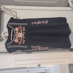 Size large beautifully designed dress